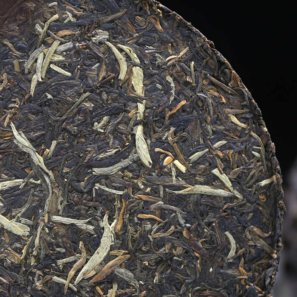 Xiaguan 2013 Raw Pu-erh Tea Yunnan Spring Tea "Song He Qi Zi Tea Cake" Sheng Pu-erh Tea 357g