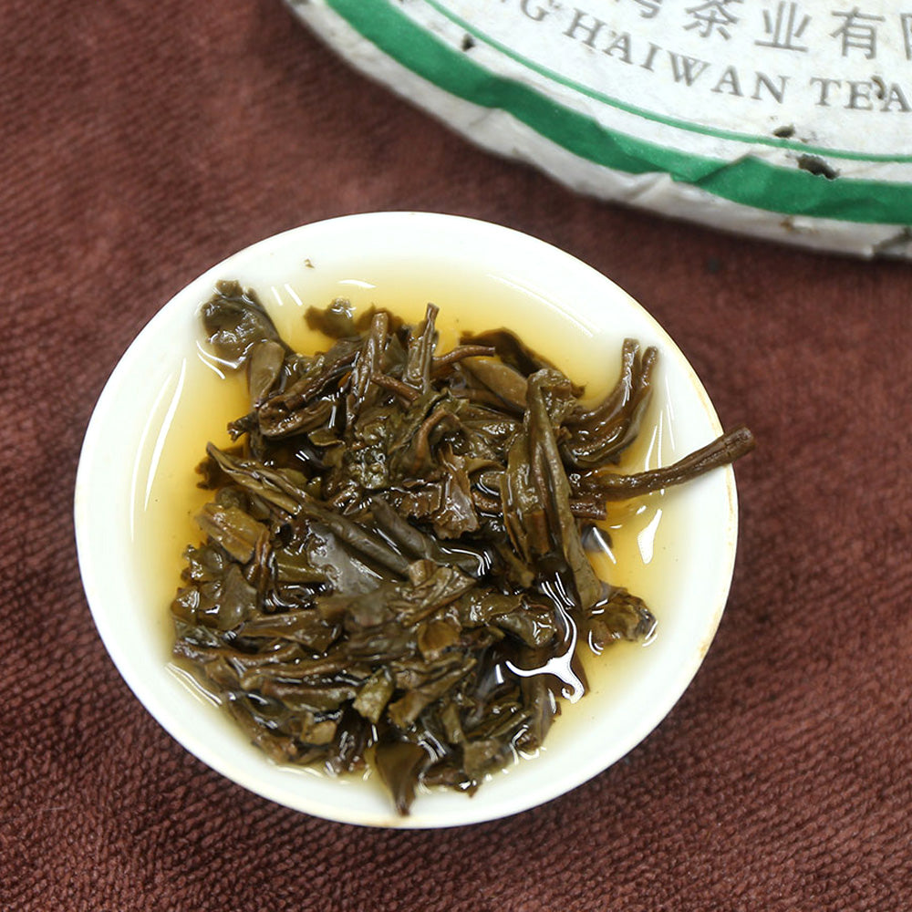 2010 Haiwan Raw Pu-erh Menghai tea Yunnan Arbor Sheng Pu-erh 357g